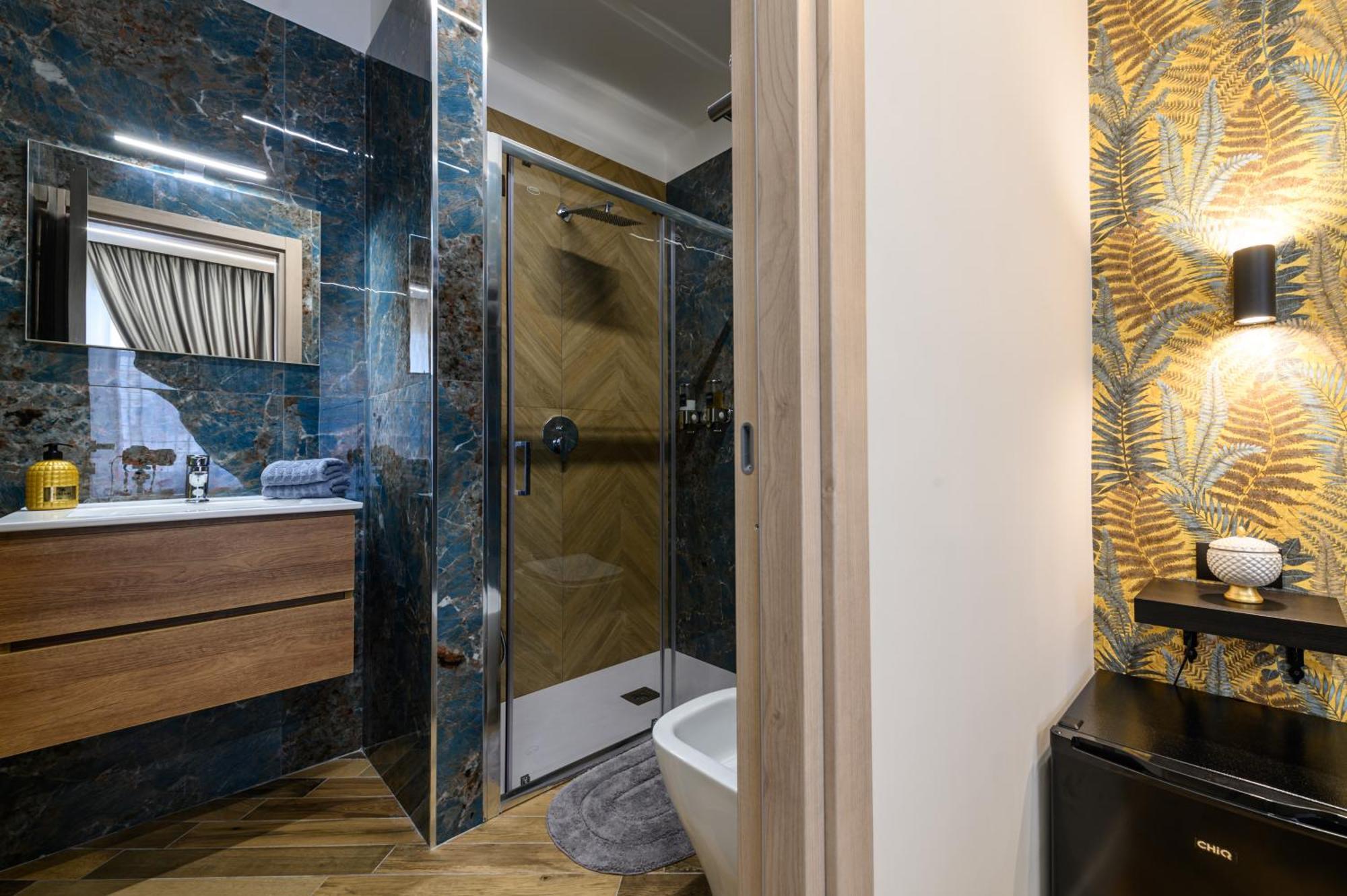 Southern Gold Guest house *